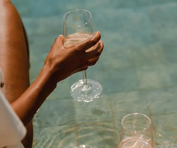 Aethos Ericeira Otel